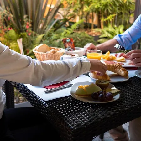 Hotel La Meridiana, & 4*