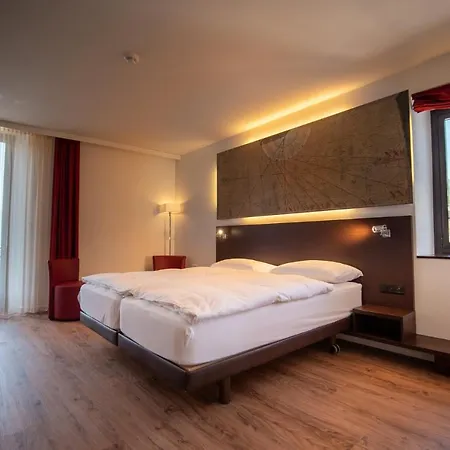 La Meridiana, & Hotel 4*